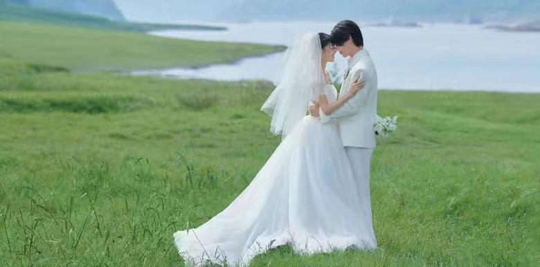 2000元以内的婚纱照怎么样(拍婚纱照拍摄价格)